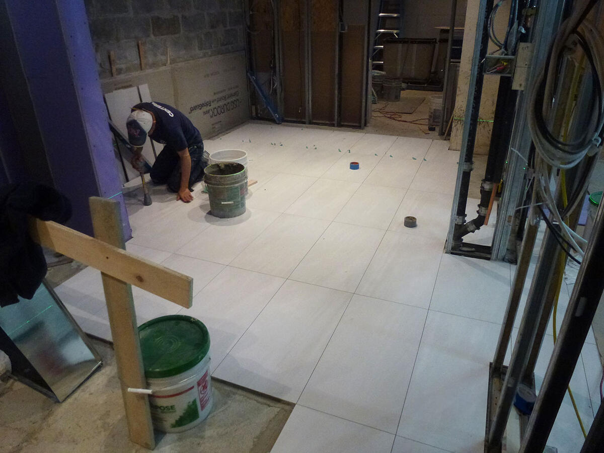 Setting the floors